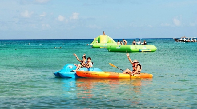 Kayak en Playa Mia